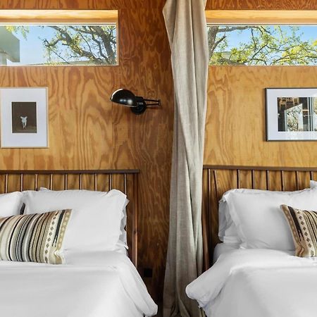 Lazo House - Riverfront With Overlooking Llano River 외부 사진